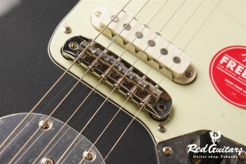 Classic Vibe ‘60s Jagaur - Charcoal Frost Metallic